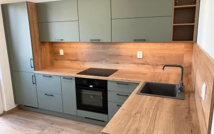 PRIPRAVUJEME – Štýlový 3-iz byt po luxusnej rekonštrukcii