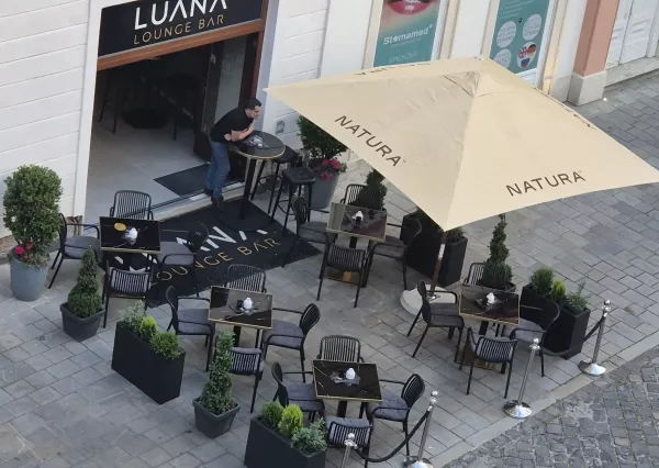 TOP LOKALITA V STAROM MESTE! NA PREDAJ LUANA LOUNGE BAR – LAURINSKÁ, BRATISLAVA