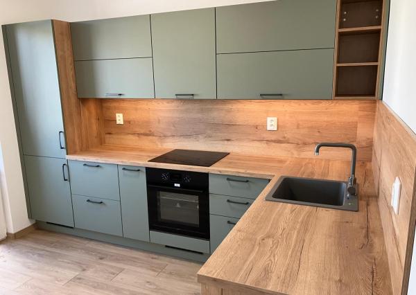 PRIPRAVUJEME – Štýlový 3-iz byt po luxusnej rekonštrukcii